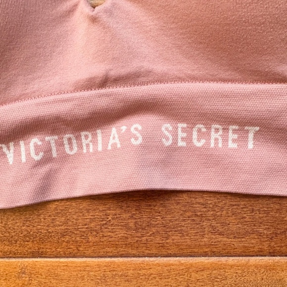 Victoria's Secret & Pink by VS 2 Set Bralette 32A/XS - Picture 6 of 11